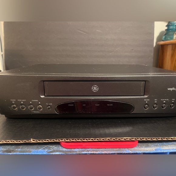 Vintage GE VHS Player - Picture 1 of 7